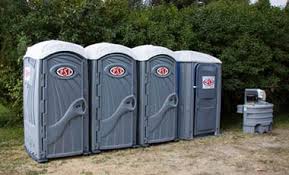 Best Standard Portable Toilet Rental  in Sugarland Run, VA